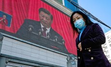 За Си Китай е готов да се противопостави на САЩ, но икономическите проблеми остават