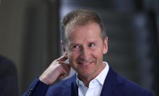 Как шефът на VW се размина с уволнението?