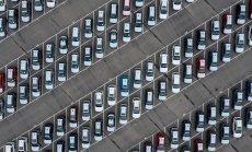 От днес влизат в сила намалените автомобилни мита между САЩ и Великобритания