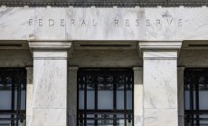 Фед не трябва да губи още от доверието си