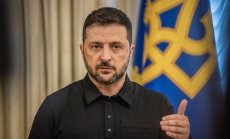 Украйна търси споразумения с САЩ за доставка на оръжия с далечен обсег