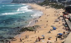 Австралия затопля отношенията с Китай, ЕС ги охлажда  