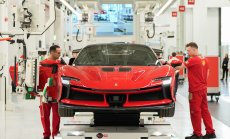 Ferrari разкрива първия си електромобил