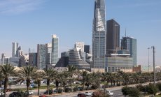 Саудитска Арабия планира център за AI на стойност $100 млрд.