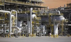 Слаби покупки на саудитски петрол от Китай предполагат пренасочване на потоците