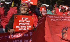 Какво наистина мислят политиците за икономистите?