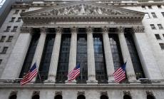 Обрат: САЩ няма да делистват китайските телекоми