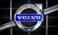 Volvo и още 50 фирми поискаха ЕС да въведе по план забраната за ДВГ