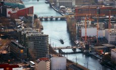 ЕЦБ предупреждава за рискове при фондове за бизнес имоти за 1 трилион евро