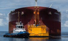 Петролът се стабилизира, фокусът е върху търговските преговори и излишъка