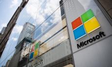 Близо 10 години по-късно: Microsoft детронира Apple