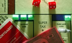 Данък върху богатството няма да реши фискалните проблеми на Великобритания