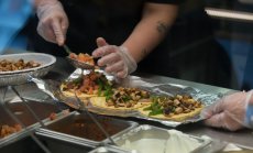 Гръмките обещания на компании за употреба на ИИ се губят в регулаторните документи