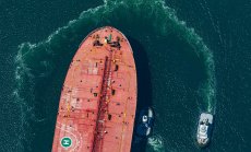 Пътуващите към Китай танкери са предупреждение за петролните бикове