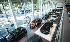 BMW отчете първата си тримесечна загуба от 2009 г. насам