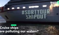 Протест срещу круизните кораби в залива Уеймут