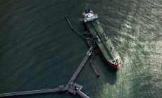 Китай обяви огромни квоти за внос на петрол още в началото на годината