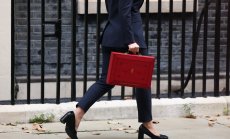 Спадът във Великобритания се задълбочава на всички пазари заради новия бюджет