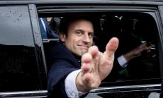 Еманюел Макрон води с най-малко 65,5%