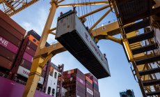 Преговорите със САЩ ще се проточат след крайния срок на Тръмп, смята ЕС