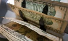 Силното десетилетие за долара върви към своя край