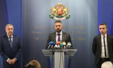 Енергетиката затъва все по-дълбоко в дългова спирала