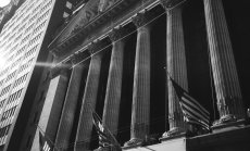 САЩ примамват европейските публични компании, ще ги последват ли и техните централи?