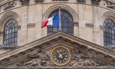 Макрон прие оставката на премиера Габриел Атал и правителството