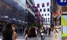 Европейските акции поевтиняват, а облигациите се насочват към върха си от 2007 г. 