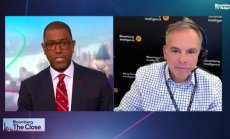 FedEx планира отделяне на сухопътните от въздушните превози