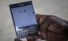 Средният клас телефони отново става фокус за BlackBerry