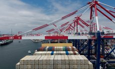 Търговският конфликт между САЩ и Китай рискува да залее Европа с евтини стоки