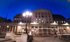 Какви ще са новите мерки на Английската централна банка