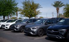 Mercedes и Stellantis променят очакванията си за годината