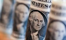 Възстановяването на долара преобръща стратегиите на хедж фондовете 