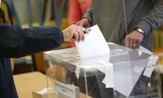 Правната комисия отхвърли гласуването по пощата - машините остават