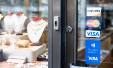 Купи сега, мисли после