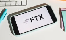 Неопитни и не много интелигентни хора са ръководели FTX