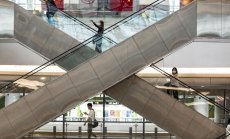 Китай предпазливо отваря небето си за полети от чужбина