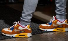 Китай бойкотира H&M и Nike заради критики за Синдзян