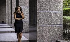 Ангола я превърна в най-богатата жена в Африка, сега тя гледа от Дубай как империята й се разпада