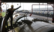 Украински удари с дронове задълбочават лятната криза с горива в Русия