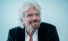 Ричард Брансън: Virgin Galactic ще изпрати астронавти в космоса преди Коледа