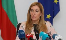 Ангелкова: Сезонът за балнеотуризма може да се удължи до октомври 