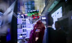 Пазарът на опции сигнализира за нови тревоги след седмица на резки колебания