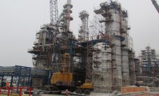 Румънската рафинерия Petromidia на Черно море спря работа след взрив