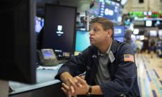 Американските пазари започнаха седмицата с понижение след заплахите за нови мита към Китай