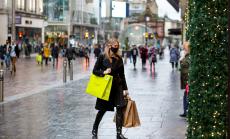 Великобритания ще върне локалните блокади след края на националната такава