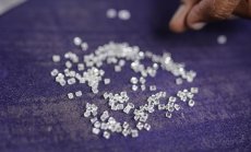 Тайните продажби на скъпоценни камъни от Русия разделят света на диамантите