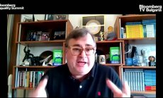 Зукърбърг се е обадил на Рийд Хофман след критиките